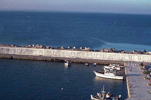 Ancrage arrière au port d'Agia Galini