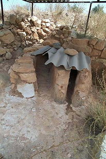 Une tombe dans la nécropole Minoenne de Stylos