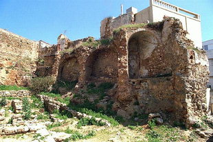 Die Kastelli-Stadtmauer in Odos Kanevaro