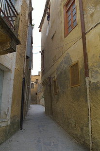 Une route étroite dans la ville ancienne de Chania