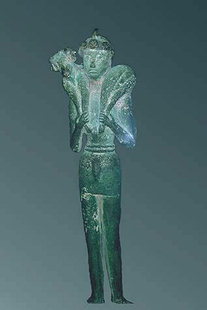 Figura bronzea di un ragazzo con ariete proveniente dalla Collezione Giamalakis
