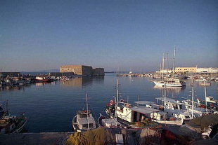 Ο Κούλες και το εσωτερικό λιμάνι, Ηράκλειο
