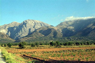 Die Omalos-Hochebene und der Gipfel Gigilos