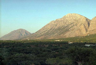 La chaîne des le Montagnes de Thripti, vue de l'endroit Minoen de Vasiliki, Ierapetra