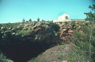 Skotino Cave and the church of Agia Paraskevi