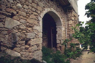 Un portail Vénitien dans le village d'Argiroupolis