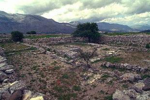 Ruines dans l'endroit de Rizinia