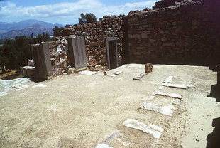 Die Empfangshalle und der Eingang zum Archiv, Agia Triada