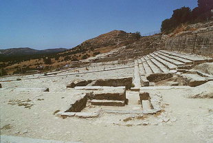 La zone du Théâtre, les Chambres du Sanctuaire et le mur de protection de la Cour Supérieure, Festos