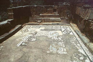 The mosaic floor of the temple of Asklipios, Lissos