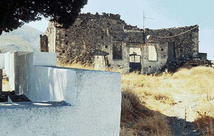 A ruin near the Sotiras Christos Church, Kefali