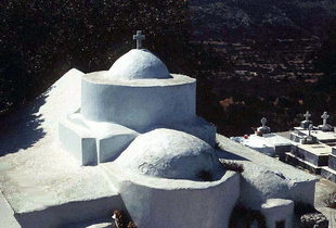 Die byzantinische Kirche Agii Polikarpos, Charalambos und Nikolaos in Lousakies