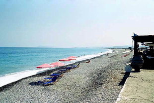 The pleasant beach in front of Kolimbari