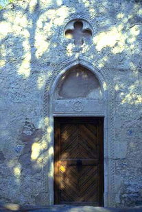Le portail de l'église d'Agios Georgios à Episkopi