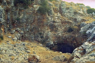 L'entrée de la grotte de Melidoni