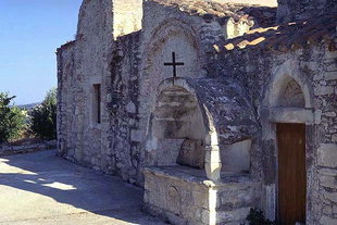La tombe de l'église d'Agios Georgios à Kalamas