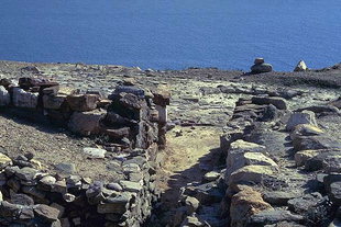 The entrance hall of the Minoan villa, Mirtos