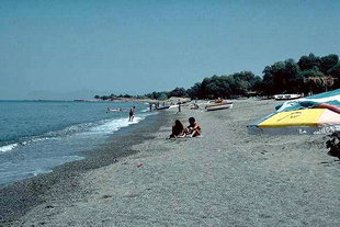 Agia Marina und der Strand von Platanias