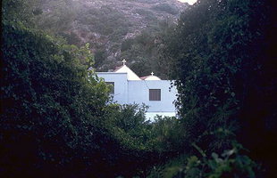 Die Agios Antonios-Kirche im Kloster Savathianon