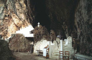 La grotte d'Agios Antonios à Patsos