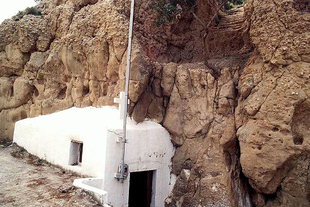 La chapelle de la grotte de la Panagia à Matala